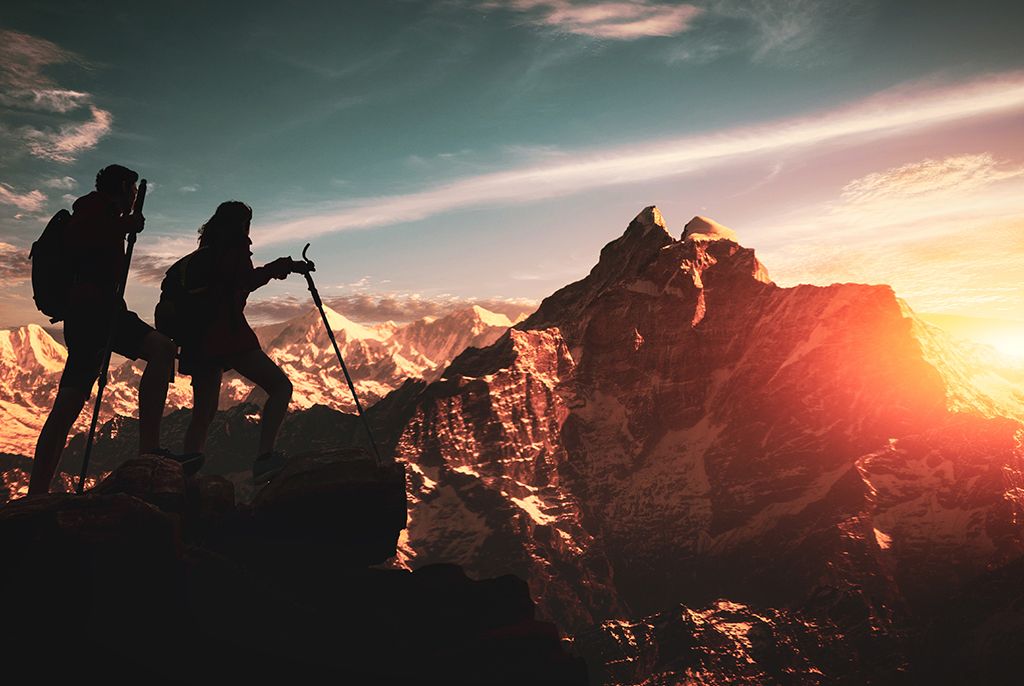 CEO guide climbers
